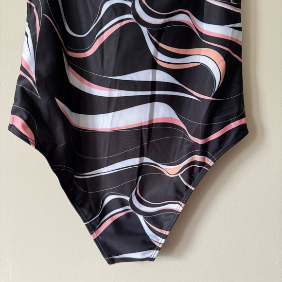 New! Koraru Zabel Tube One-Piece Coral Print Size Large - Picture 9 of 10